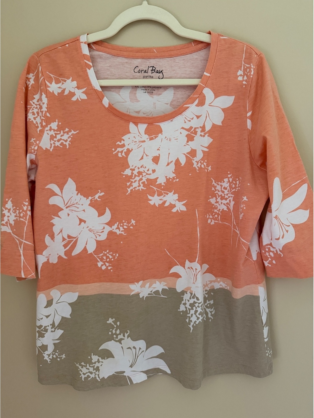 Coral Bay Peach & White Floral 3/4 Sleeve Women's Top LP